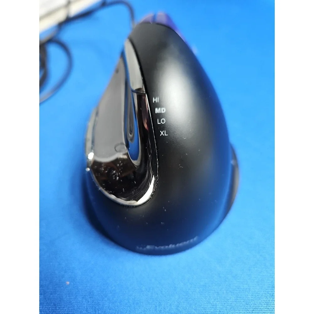 EVOLUENT VM4R Vertical Mouse 4 Right Handed Ergonomic Optical Mouse Wired WORKS